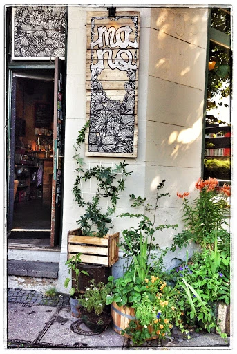 Mano Cafe photo 9